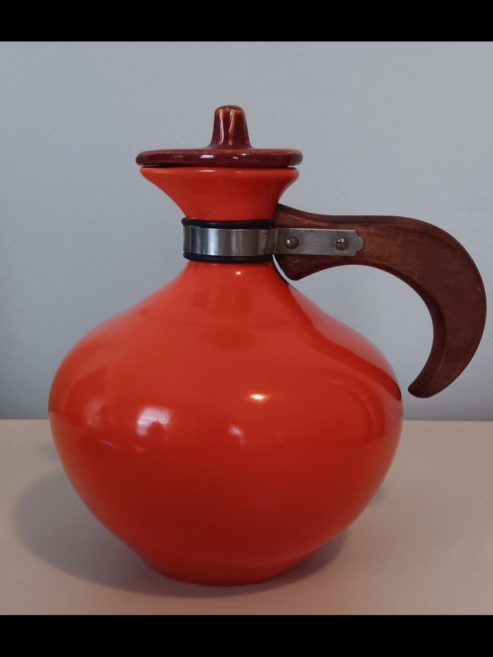 Vintage Poppytrail by Metlox Pitcher Carafe w/Lid & Wood Handle Burnt Orange